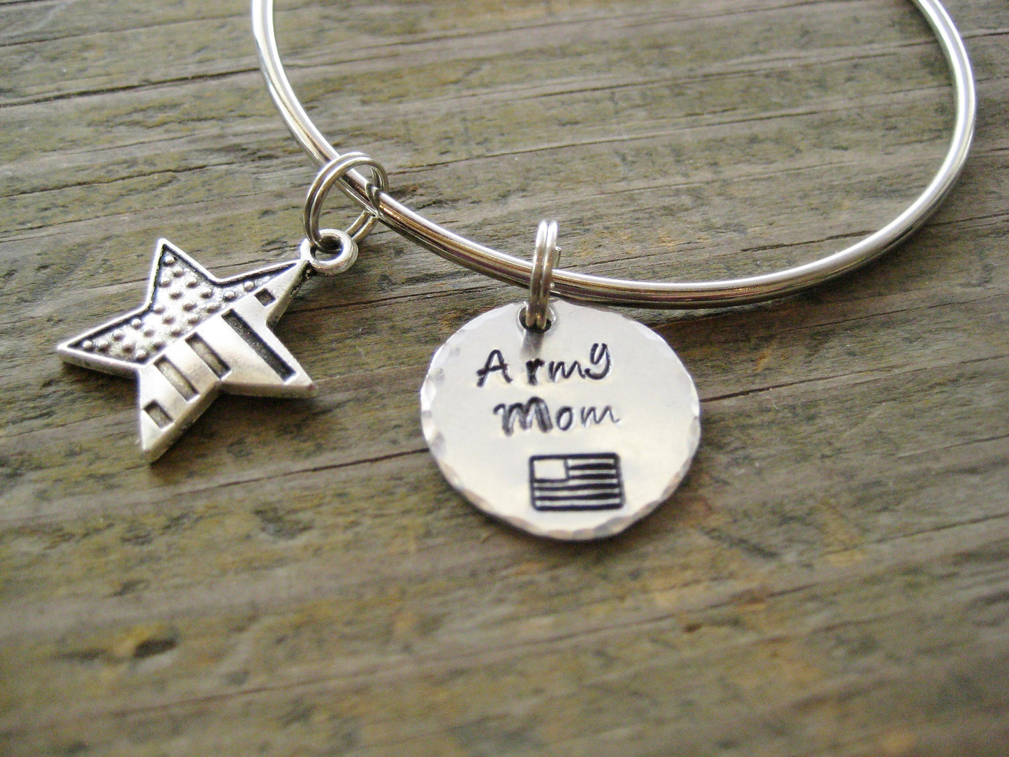 ARMY MOM BRACELET- Army charm bracelet, Army Gift, Army jewelry, Military mom Jewelry, mother's day gift, gift for mom, military mom gift