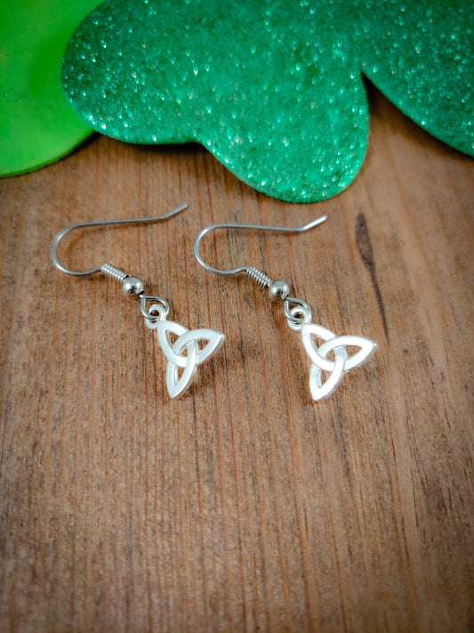 Celtic knot Earrings, St. Patrick's Day Earrings, Celtic Knot Jewelry, Trinity Knot Jewelry, Irish Jewelry, Irish Earrings