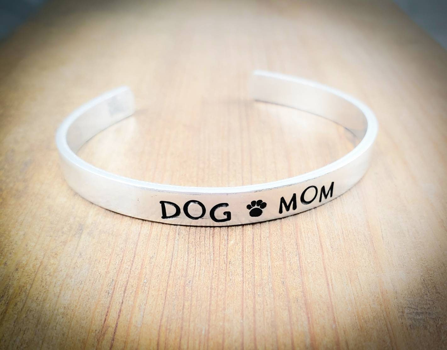Dog Mom Bracelet, Dog Mom Jewelry, Dog Mom, Birthday Gift for Her, Mother's Day Gift, Friend Gift, Dog Bracelet, Gift for Dog Owner