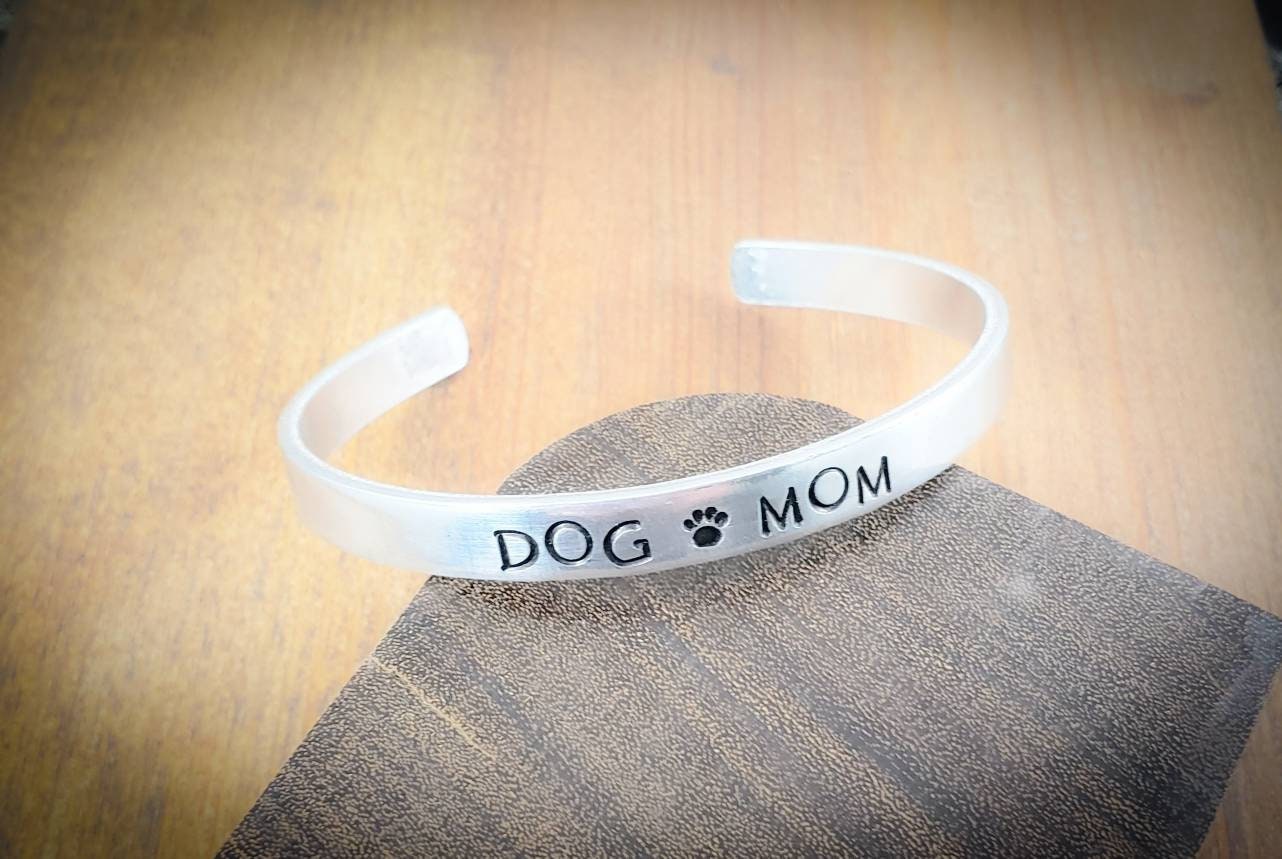 Dog Mom Bracelet, Dog Mom Jewelry, Dog Mom, Birthday Gift for Her, Mother's Day Gift, Friend Gift, Dog Bracelet, Gift for Dog Owner